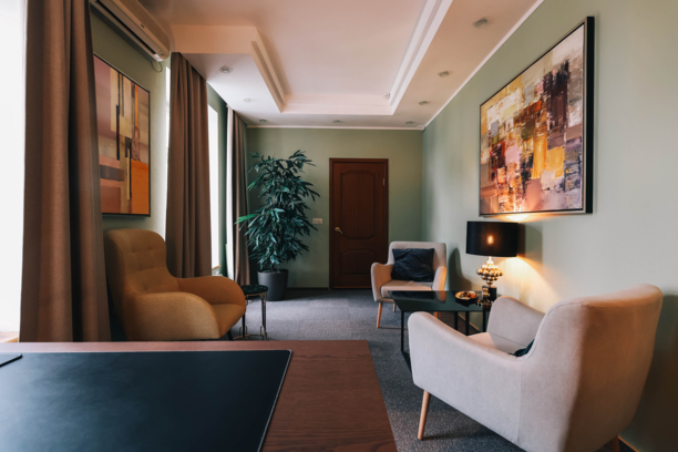 Кабинет №9 VIP со столом