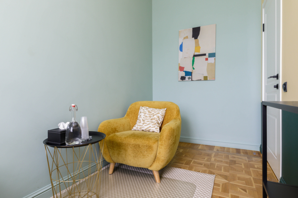 Кабинет №12 два кресла