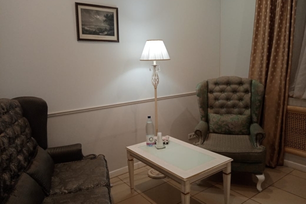 Кабинет №1 с диваном